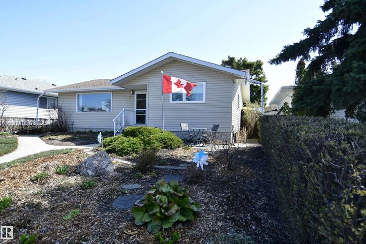 Property Photo:  10 Athapaskan Drive  AB T9E 4N2 