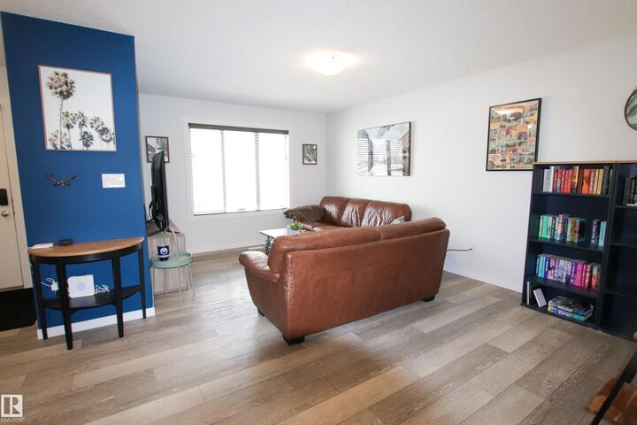 Property Photo:  2509 14 Avenue NW  AB T6T 2J6 
