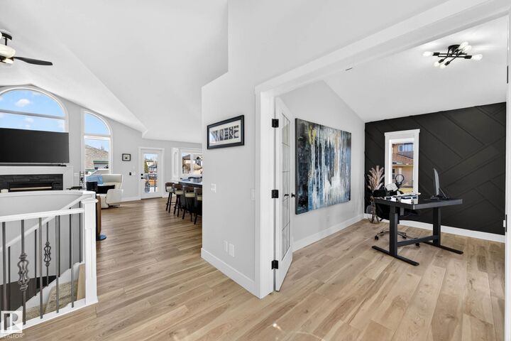 Property Photo:  324 Cutts Crest NW  AB T6V 1M7 