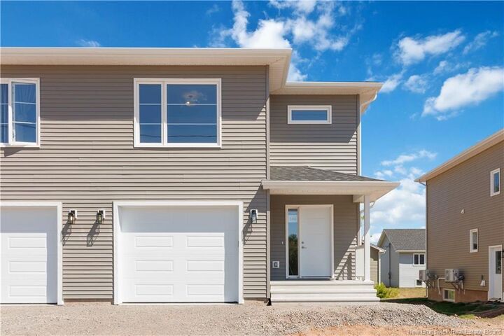 4 Belfry Street — photo 1