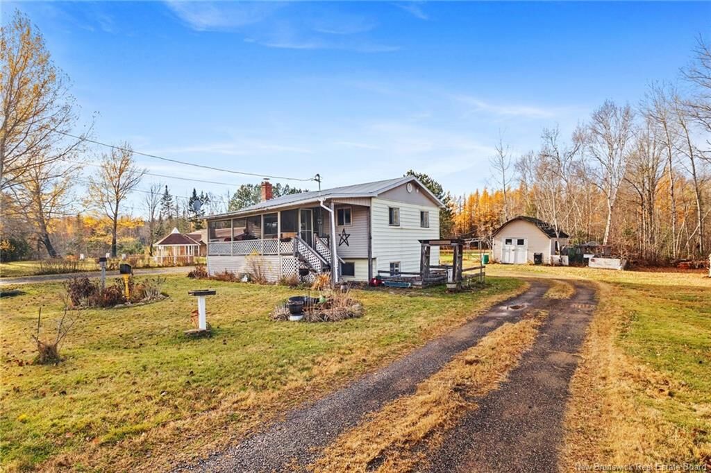 Property Photo:  32 Pleasant Drive  NB E4A 1S3 