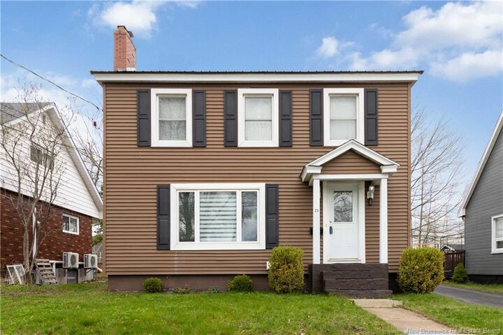 Property Photo:  25 Wellington Avenue  NB E1E 2A7 