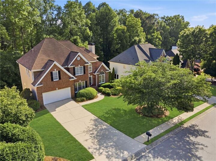 Property Photo: 6745 Preston Glen Drive GA 30005