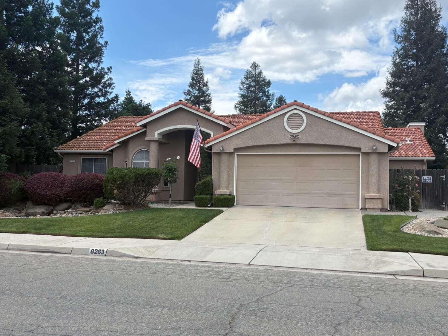 Property Photo:  8263 N McDonald Avenue  CA 93720 