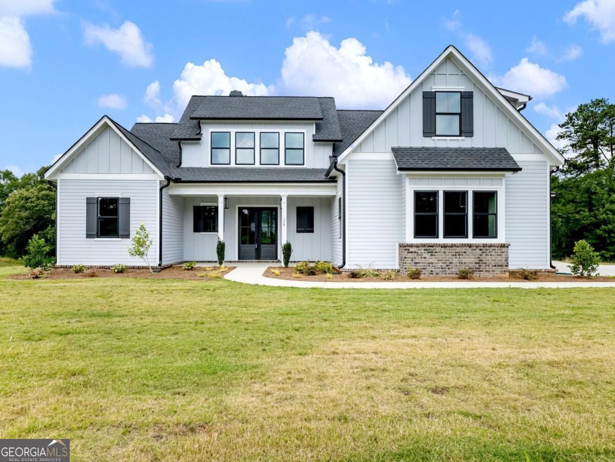 Property Photo:  170 Ewing Way  GA 30019 