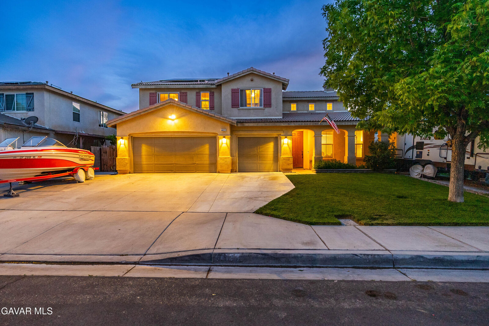Property Photo:  44123 W 47th Street  CA 93536 