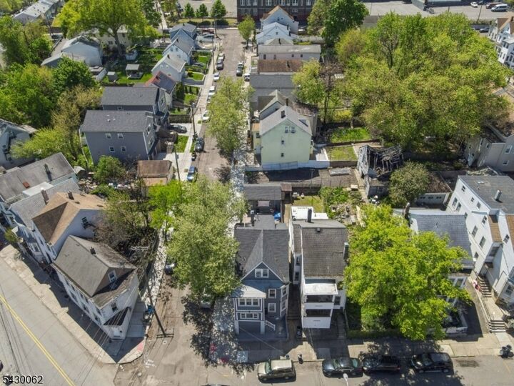 Property Photo:  7 Belle Ave 2  NJ 07522 