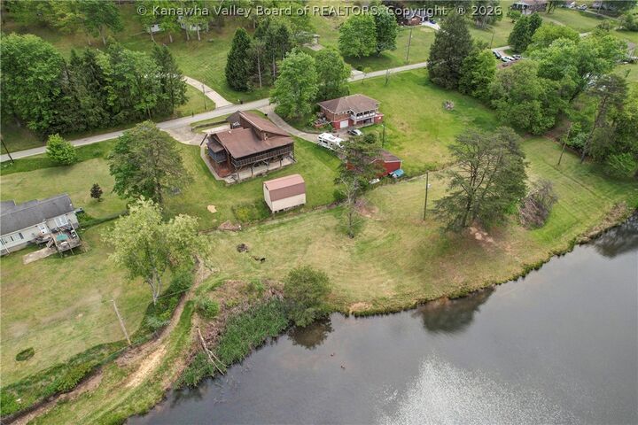 Property Photo:  274 Pioneer Lane  WV 25314 