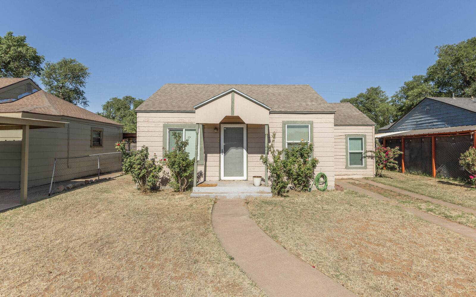 Property Photo:  110 Uvalde Avenue  TX 79415 