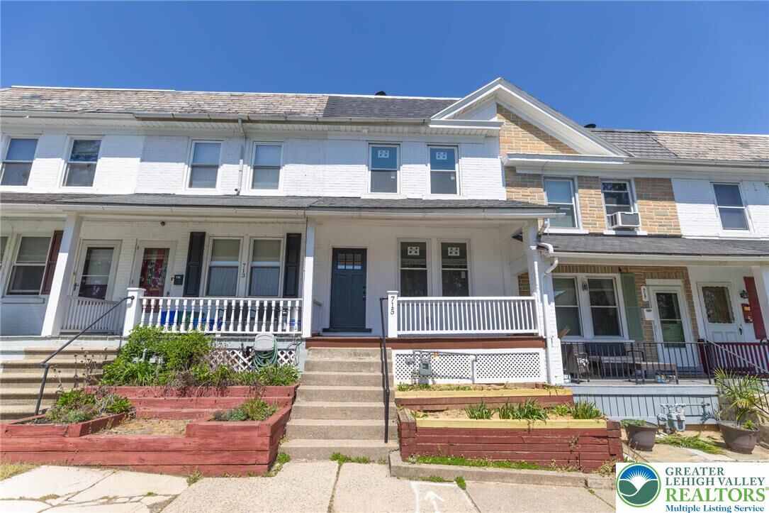 Property Photo:  715 Hamilton Avenue  PA 18017 