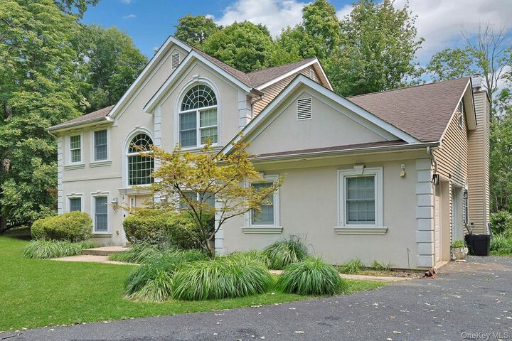 Property Photo:  92 Scotland Hill Road  NY 10977 