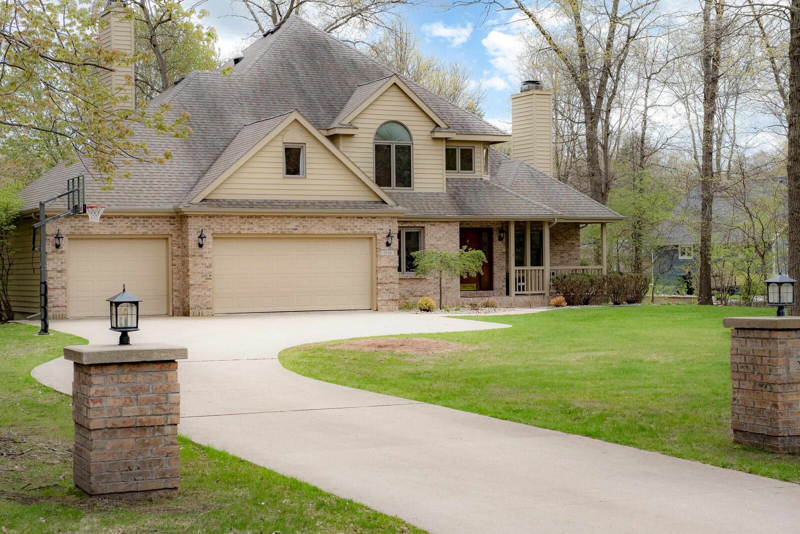 Property Photo: 2656 N Tamarack MI 48642