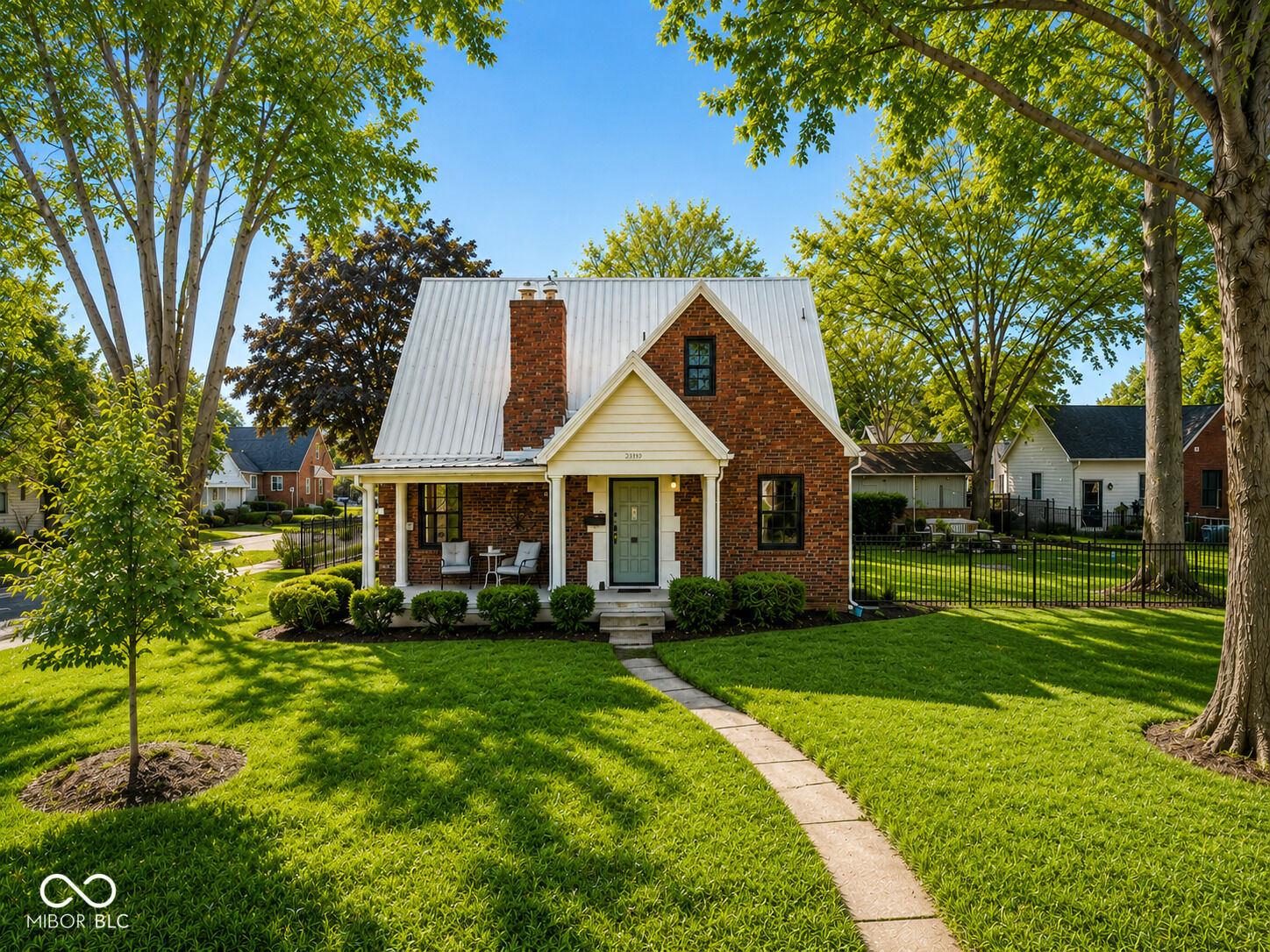 Property Photo:  2339 Lafayette Avenue  IN 47201 