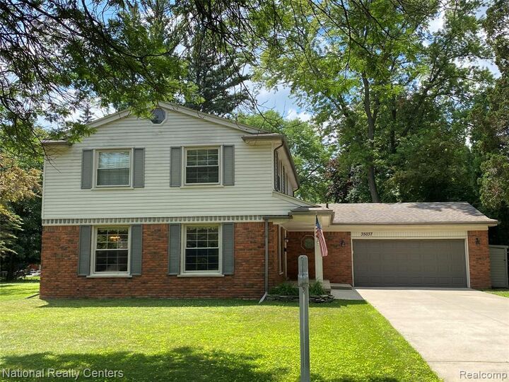 Property Photo:  35037 Ellen Court  MI 48154 2401 