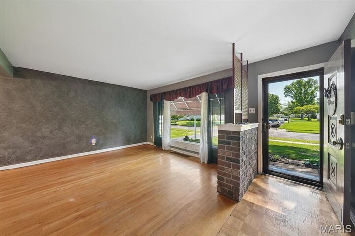Property Photo: 705 S Lafayette Street MO 63031