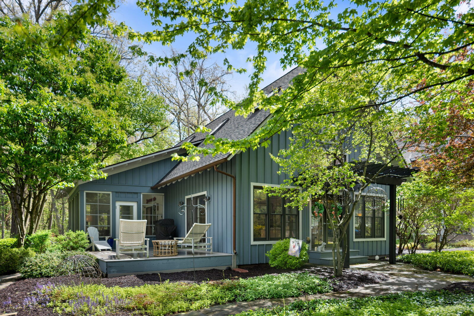 Property Photo:  28 Walden Way  MI 49117 