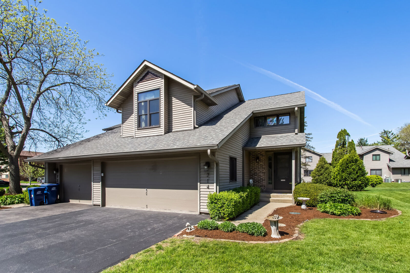 Property Photo:  714 Eletson Drive  IL 60014 