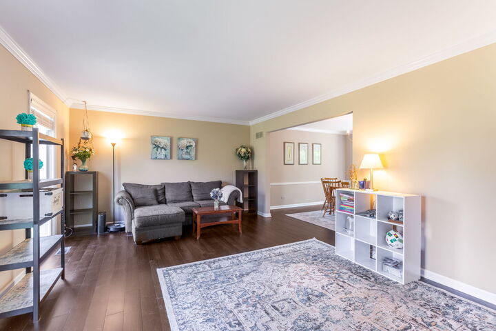 Property Photo: 1126 Crane Drive IL 60118