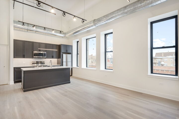 Property Photo: 3801 W 26th Street 201 IL 60623