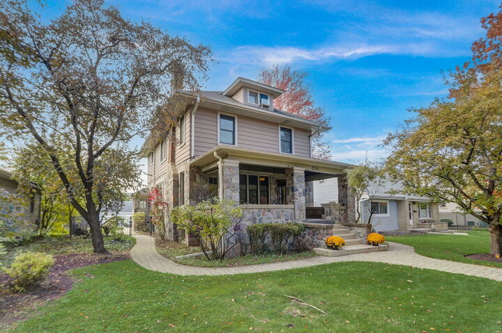 Property Photo:  835 N Ellsworth Street  IL 60563 
