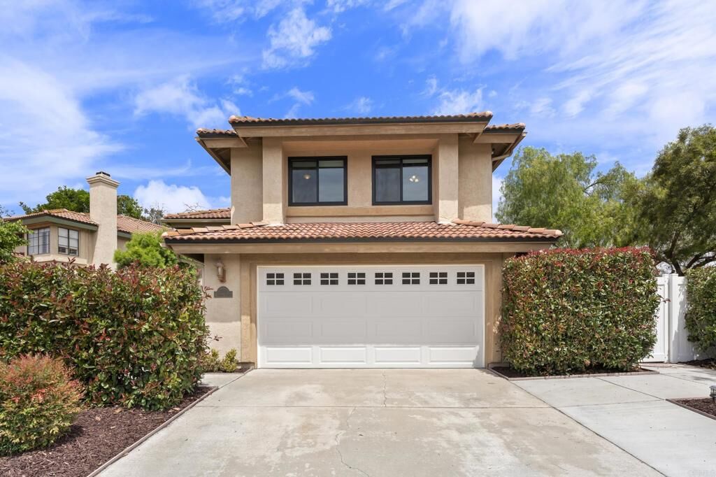 Property Photo:  3555 Simsbury Ct  CA 92010 