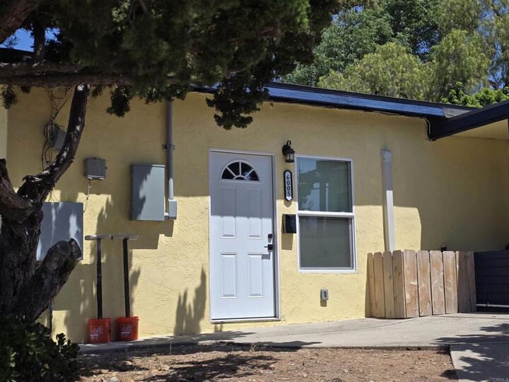 Property Photo: 3-5 Horton Dr CA 91942