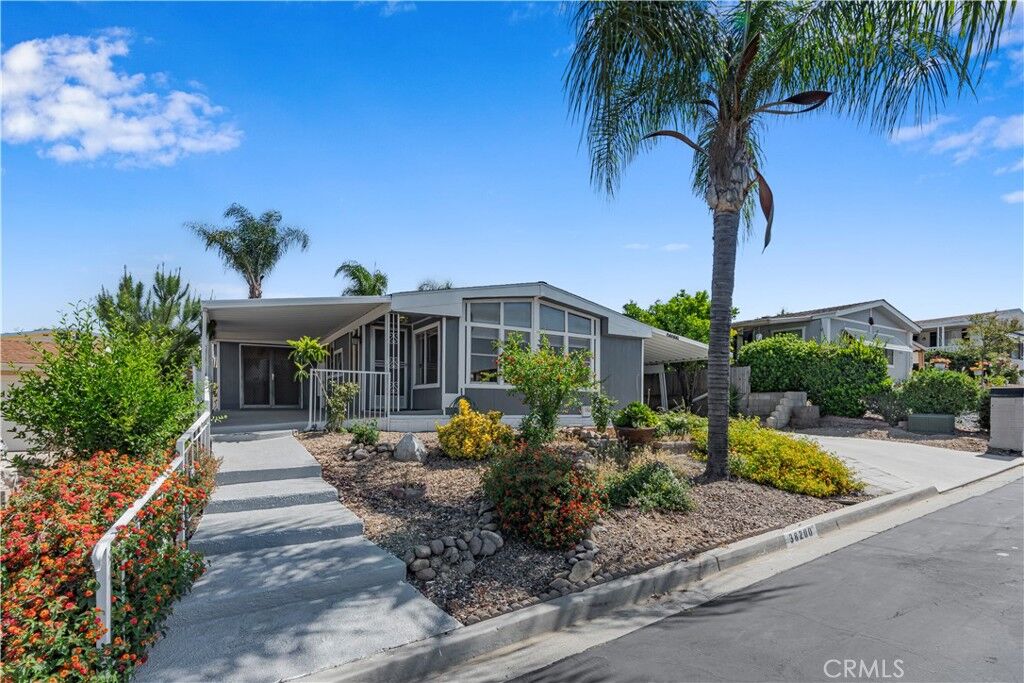 Property Photo:  38200 Via Del Largo  CA 92563 