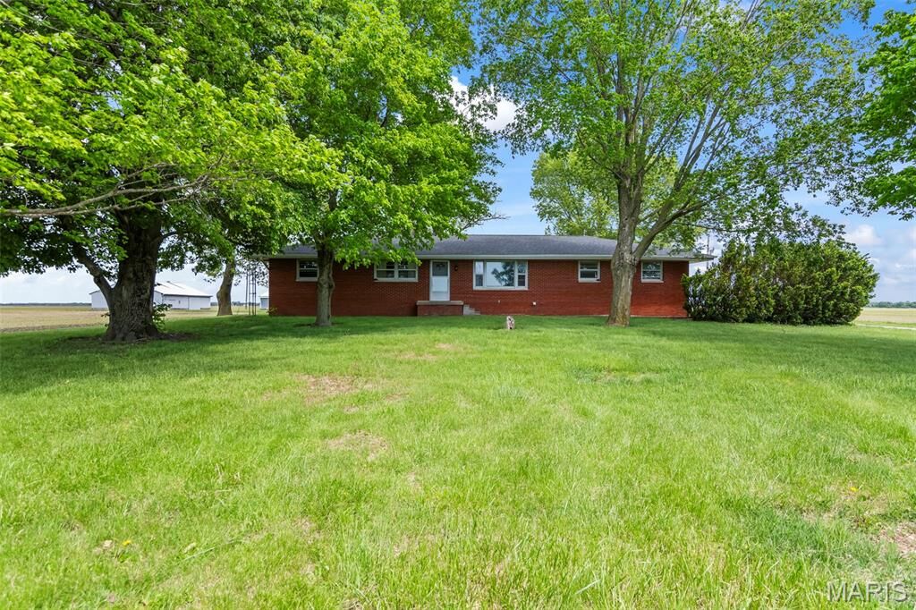 Property Photo:  1343 N 22nd Avenue  IL 62560 