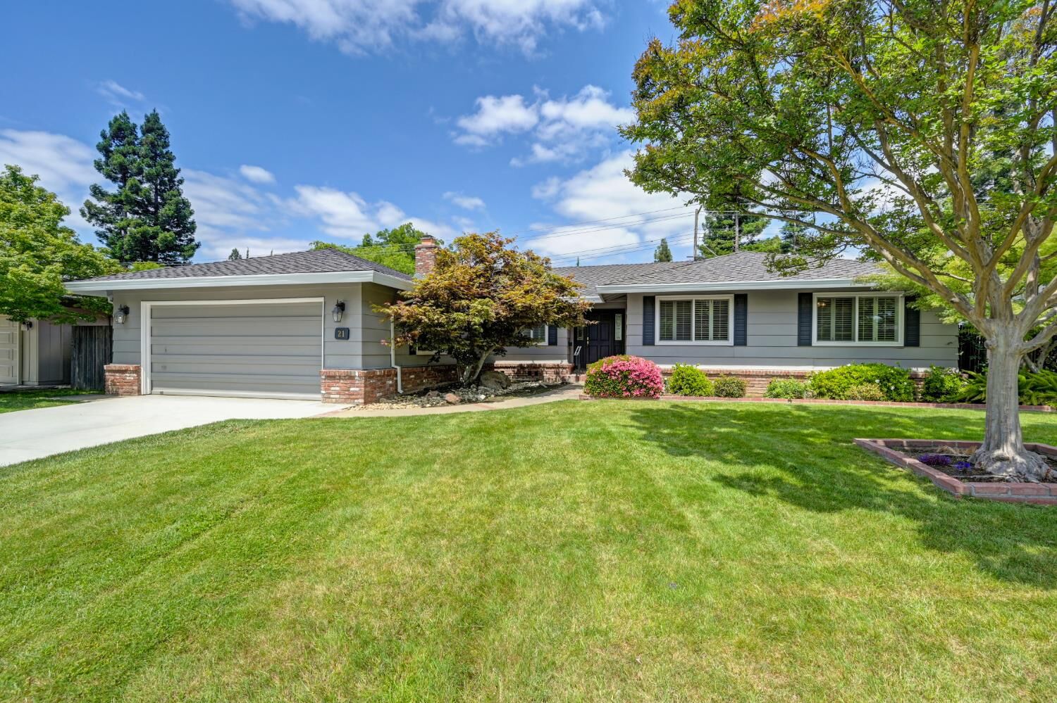 Property Photo:  21 Saratoga Circle  CA 95864 