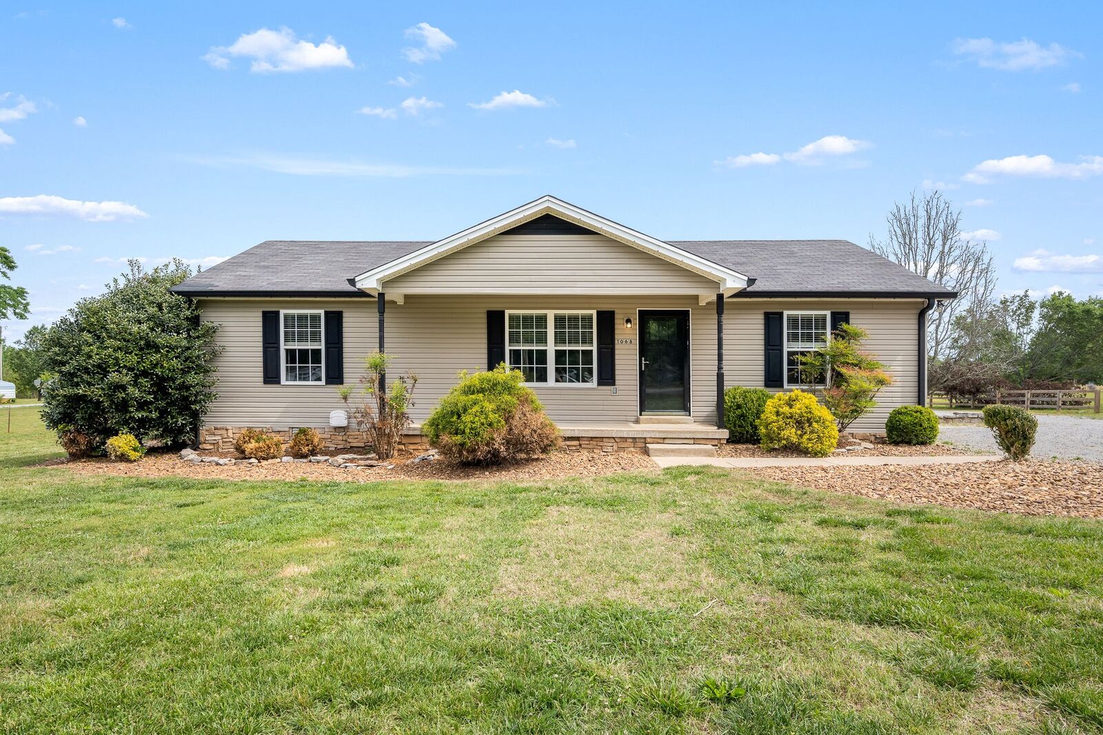 Property Photo:  1068 Frank Martin Rd  TN 37160 