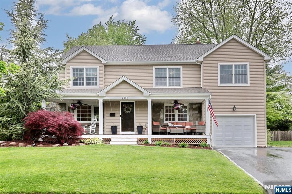 Property Photo:  408 Bergen Boulevard  NJ 07649 