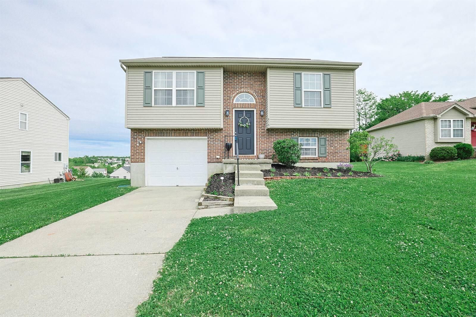Property Photo:  658 Colton Court  KY 41051 