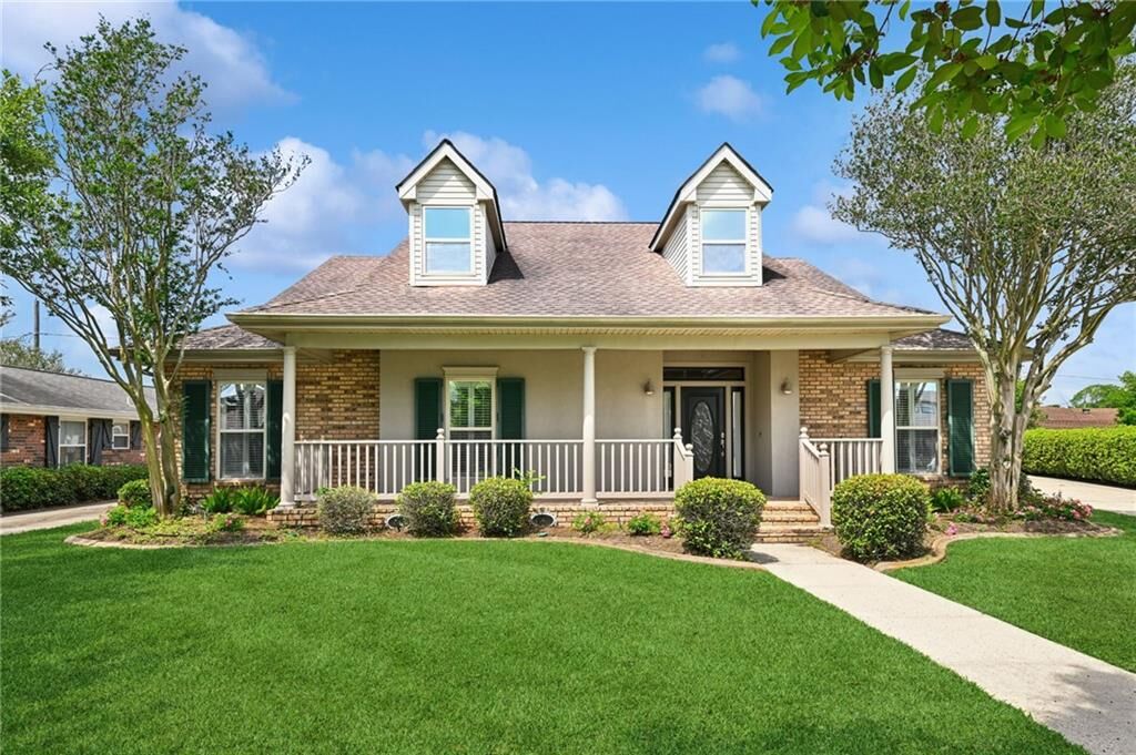 Property Photo:  1008 Saint Michael Drive  LA 70058 