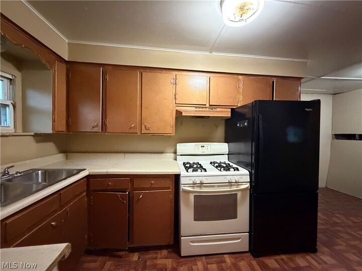 Property Photo:  1115 McKinley Street NE  OH 44483 