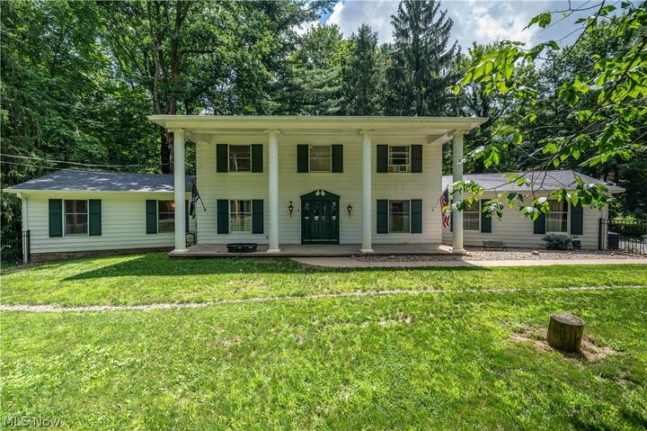 Property Photo:  1318 Highland Avenue E  OH 44460 