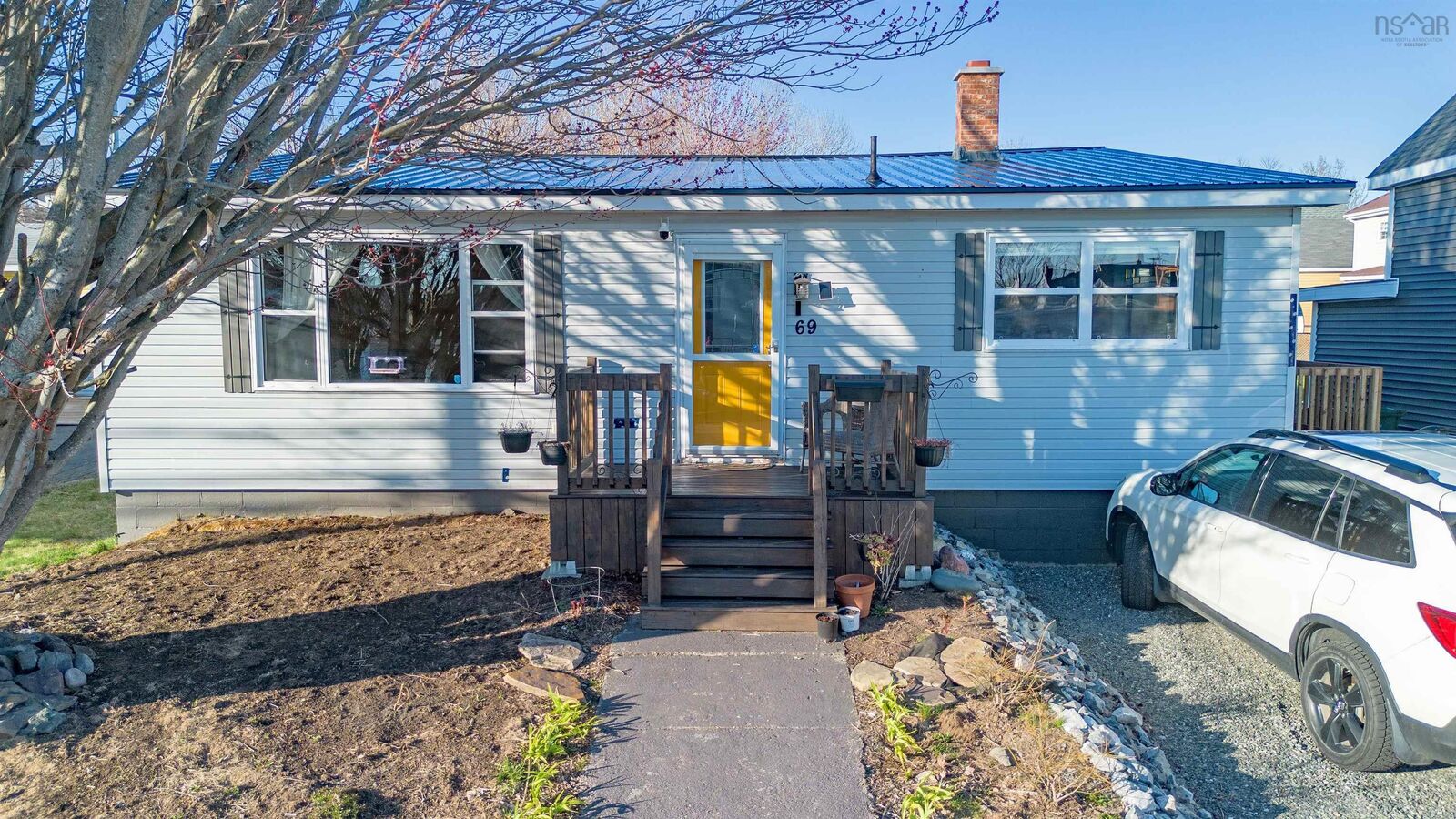 Property Photo:  69 Peppett Street  NS B2A 2N7 