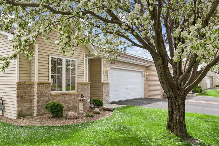 Property Photo:  3840 Zinnia Lane N  MN 55441 