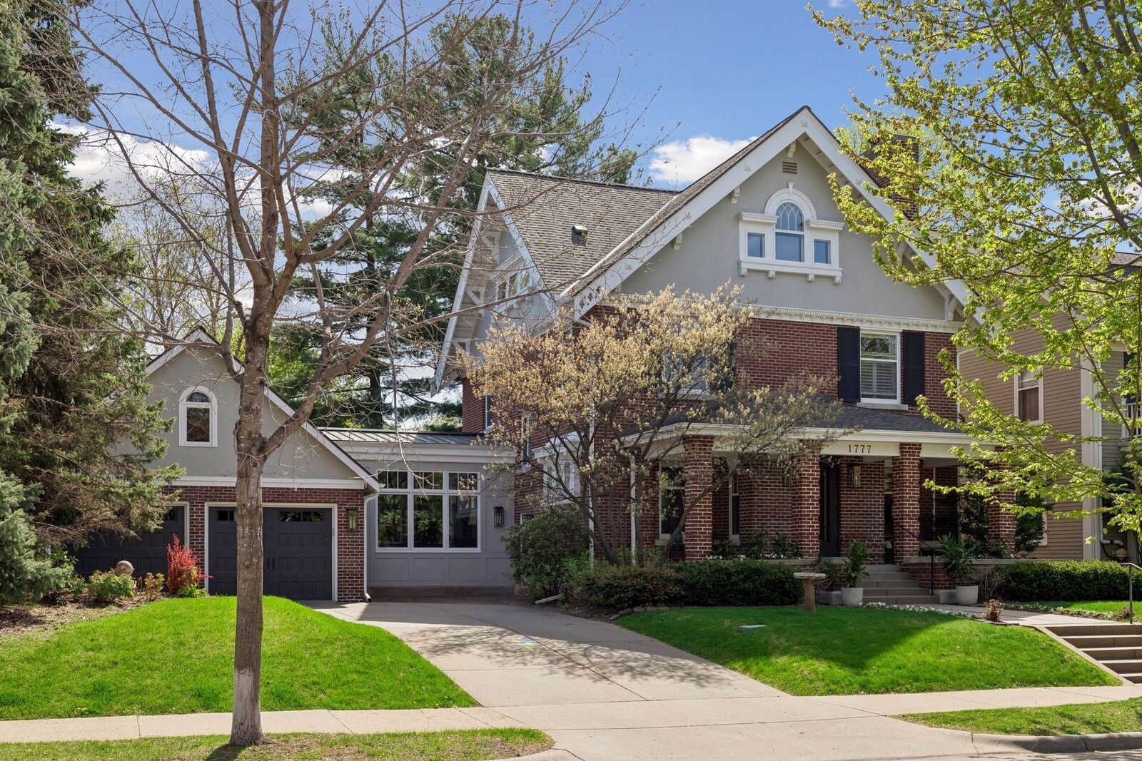 Property Photo:  1777 Knox Avenue S  MN 55403 