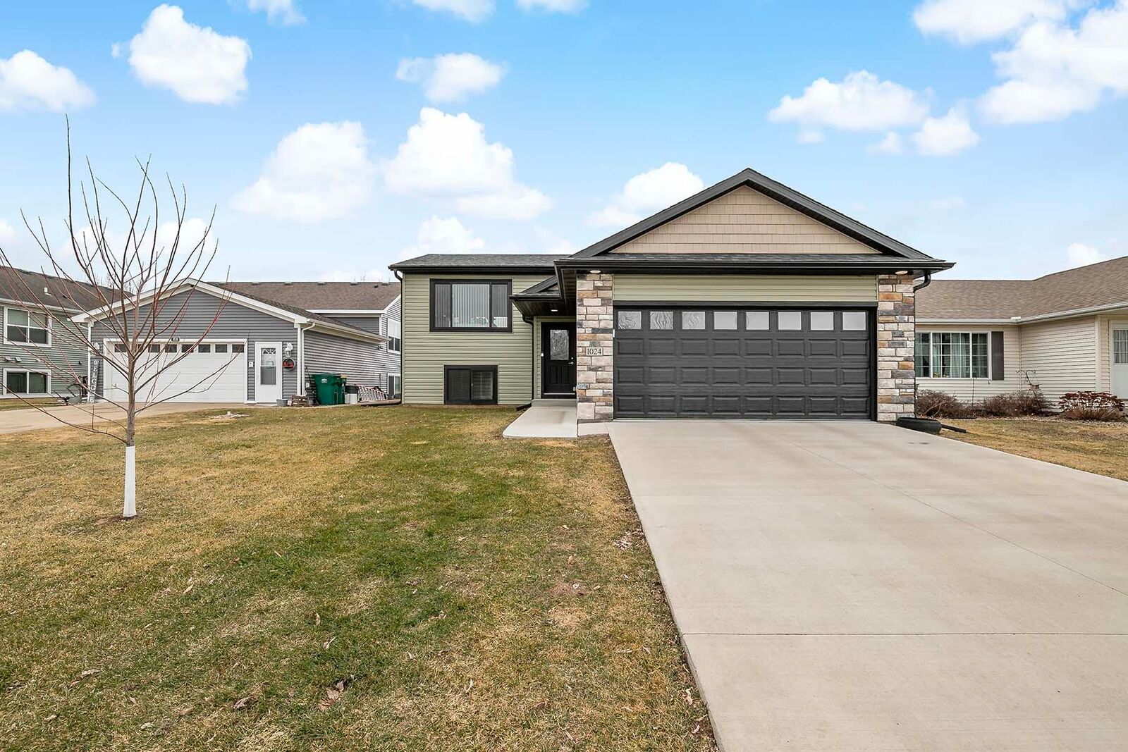 Property Photo:  1024 Talon Avenue  MN 55981 