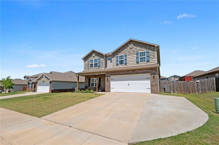 Property Photo:  2504 Hickory Wood Avenue  AR 72745 