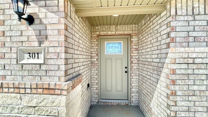 Property Photo:  301 Post Oak Avenue  AR 72734 
