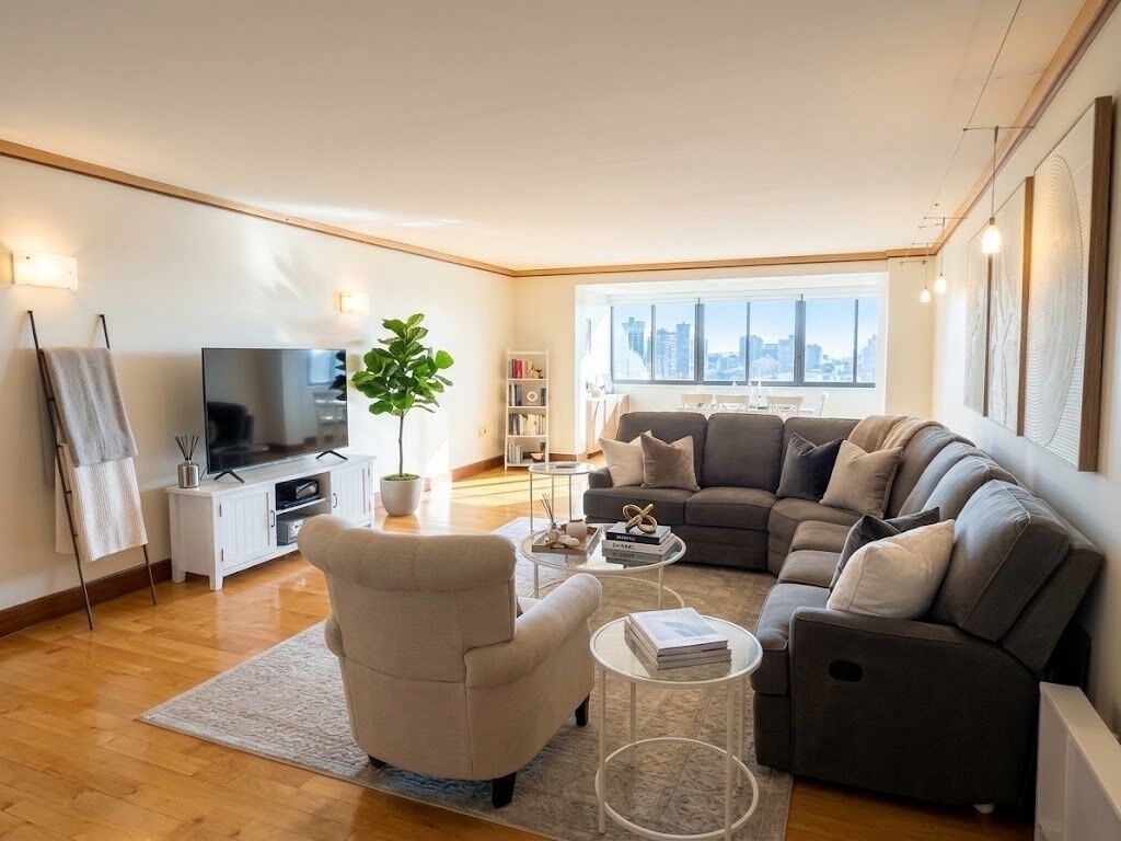 Property Photo:  8 Whittier Place 7H  MA 02114 