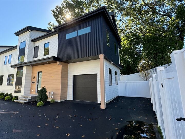 Property Photo:  167 Winchester Street D  MA 02461 