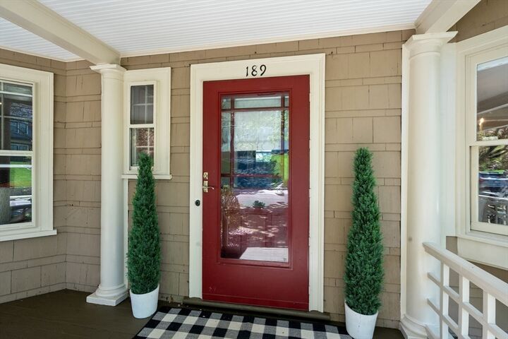 Property Photo:  189 Mount Vernon St  MA 02465 