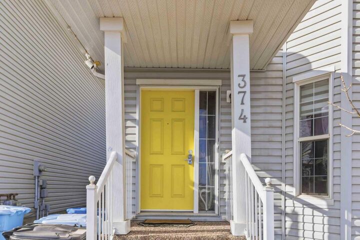 Photo de la propriété:  374 Parsons Creek Drive  AB T9K 0C8 