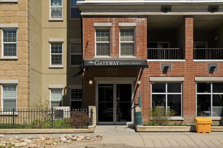 Property Photo:  11811 Lake Fraser Drive SE 5503  AB T2J 7J4 
