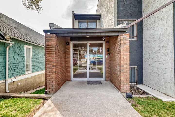 Property Photo:  1633 26 Avenue SW 104  AB T2T 1C7 
