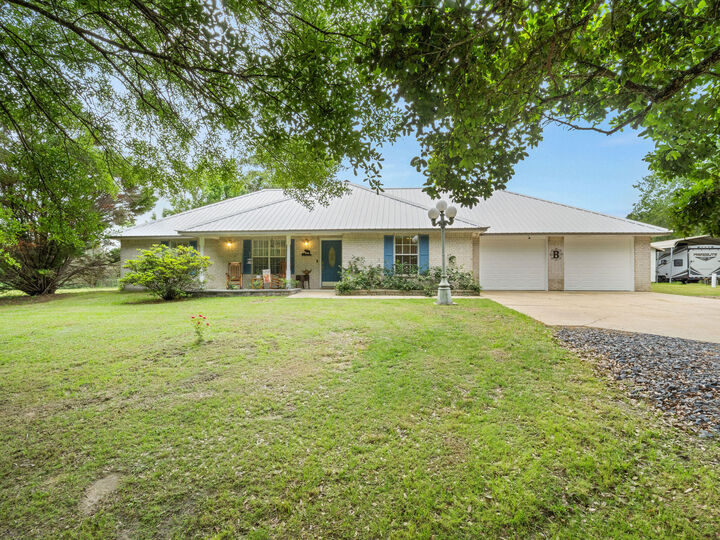 Property Photo:  1656 Jeane Chapel  LA 71446 