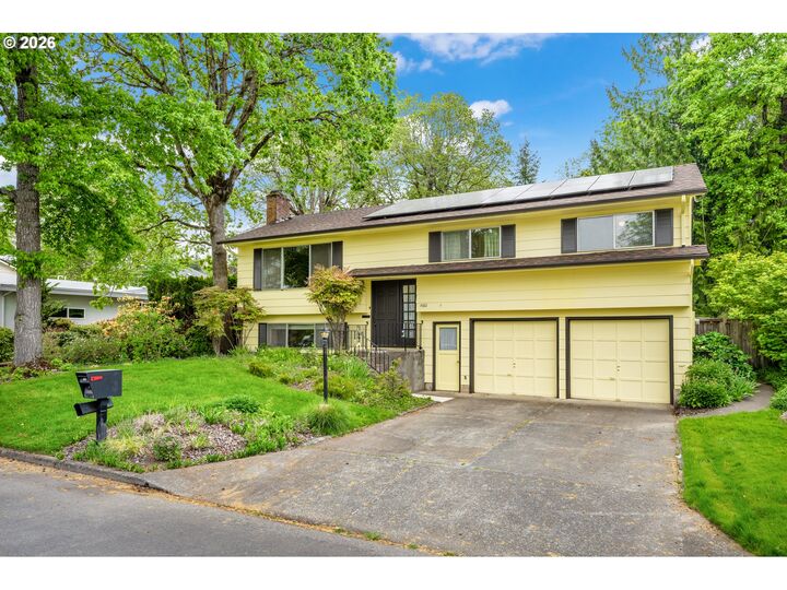 Property Photo:  1480 NW 130th Ave  OR 97210 