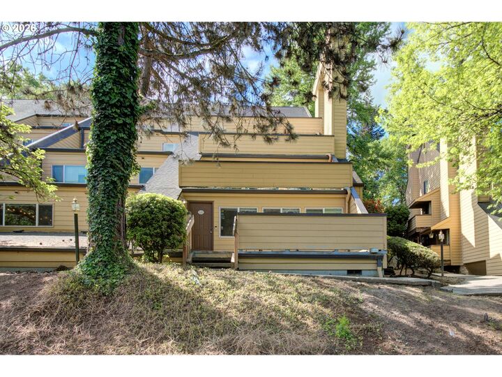 Property Photo:  1611 NE 113th St 121  WA 98686 